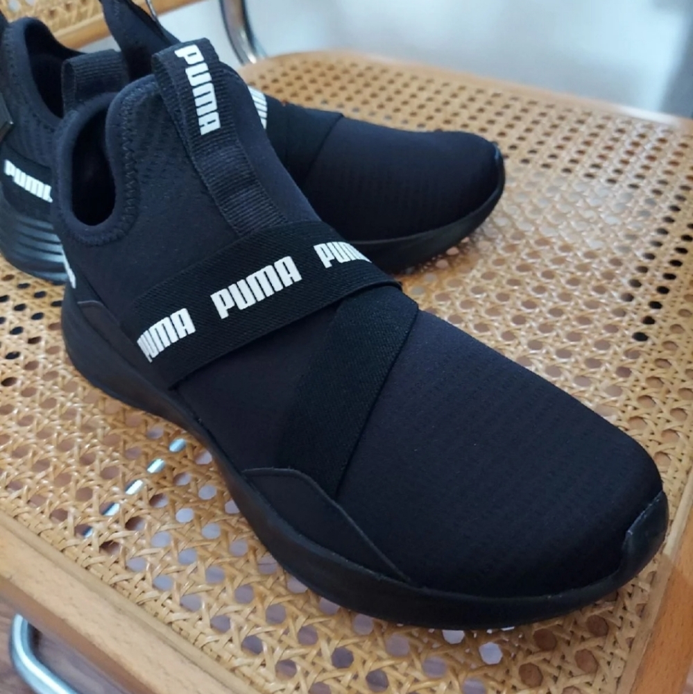 New 8 Ladies puma shoes
